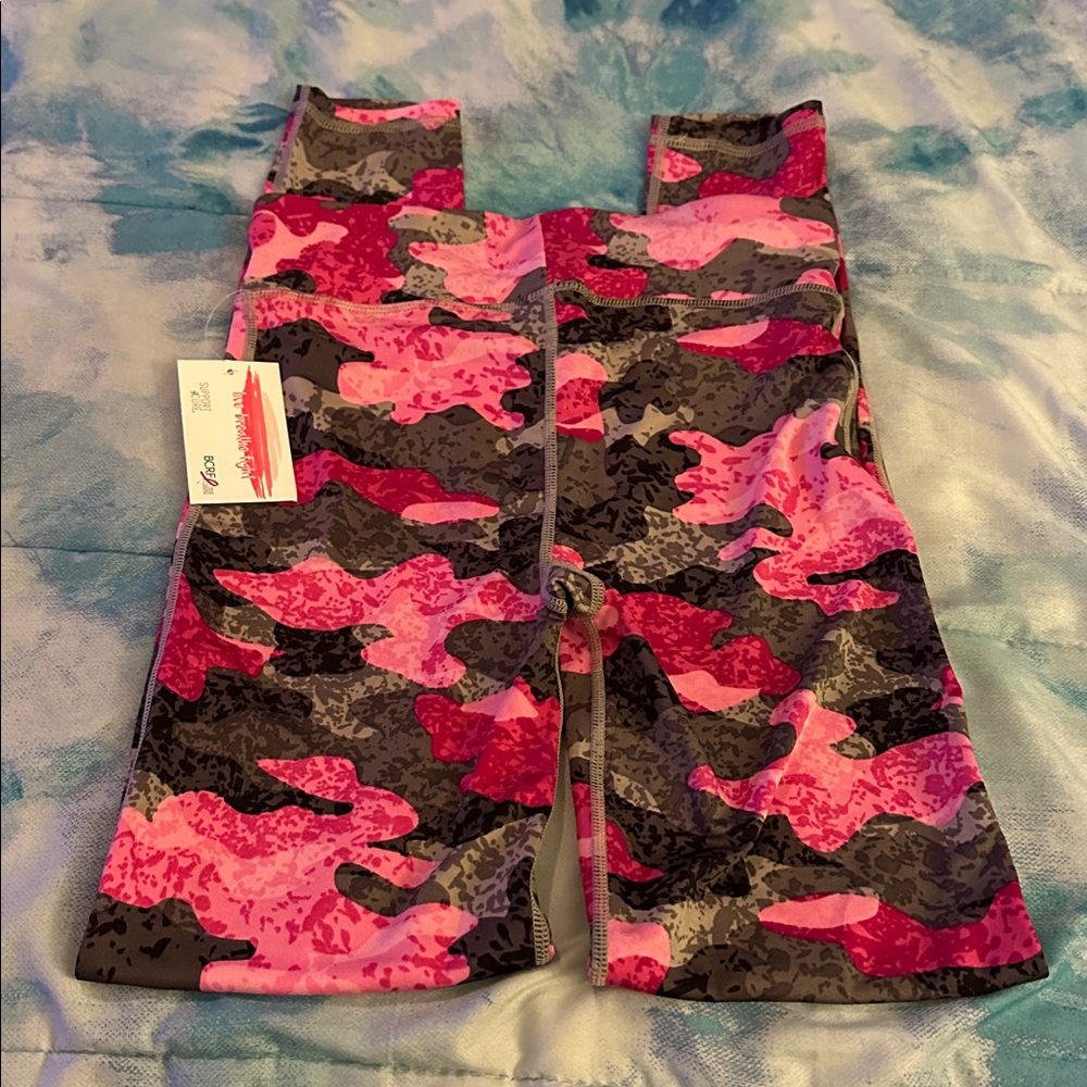 Pink Camo Leggings with Ribbon Detail - Picture 5 of 5